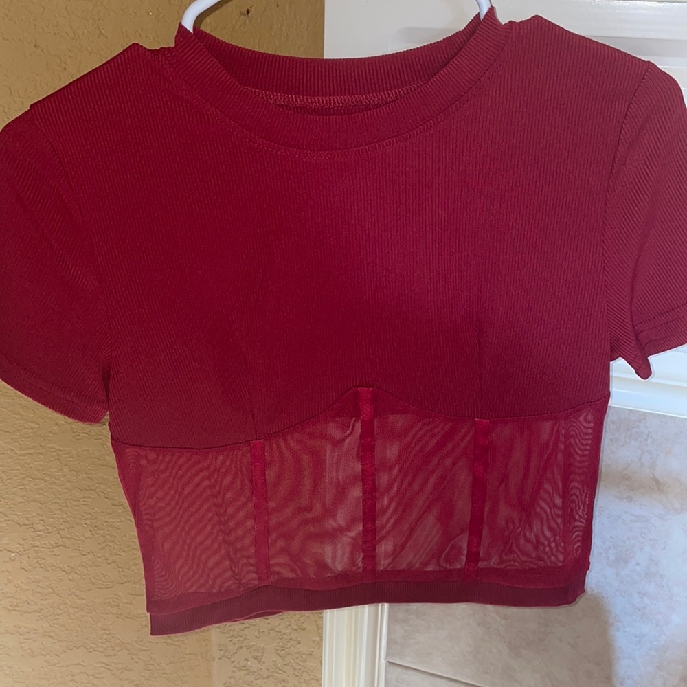 Crop top